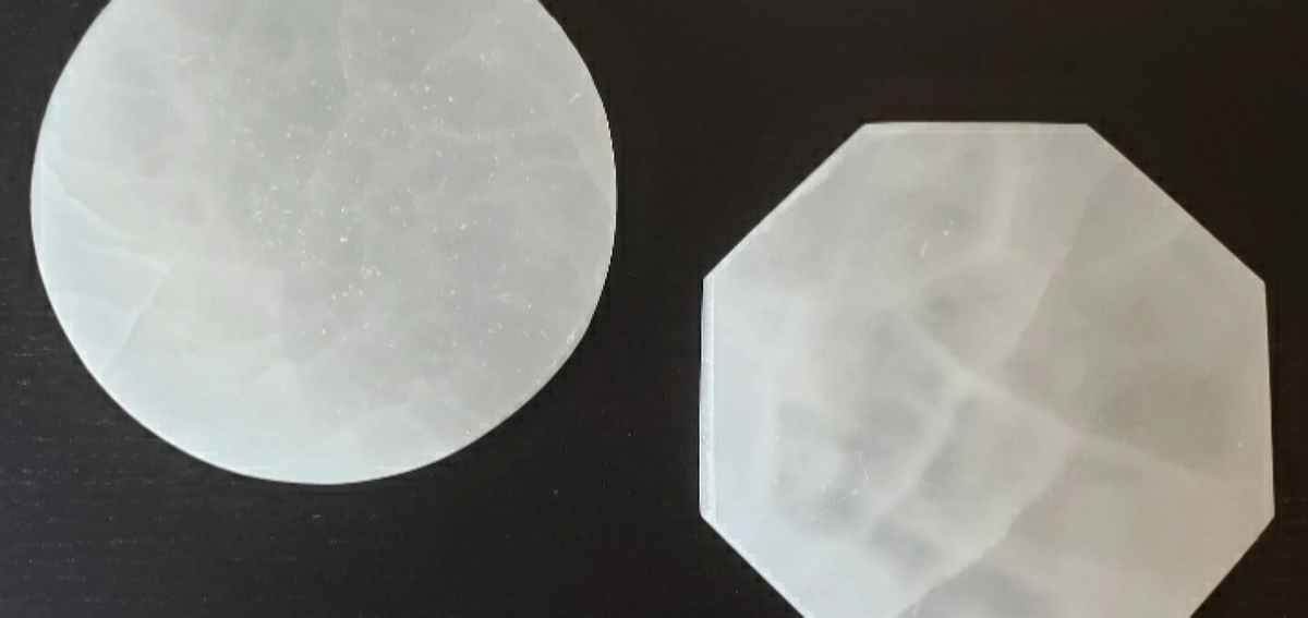 Selenite Charging Plate
